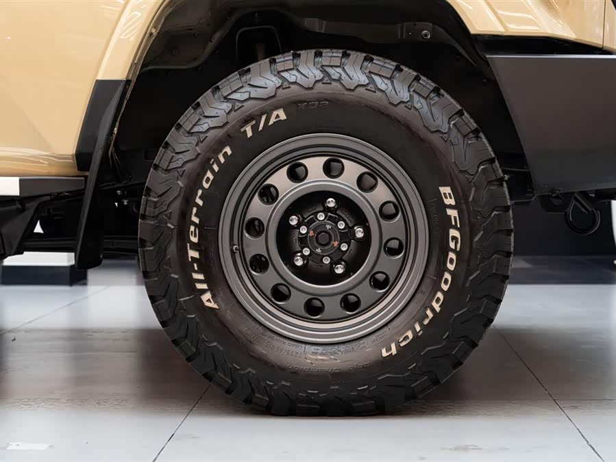Toyota 2025 car image #18
