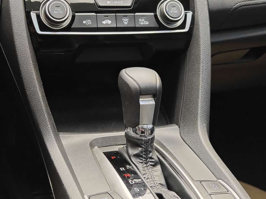 Honda Civic 2021 #18 Honda Civic 2021 car image #18