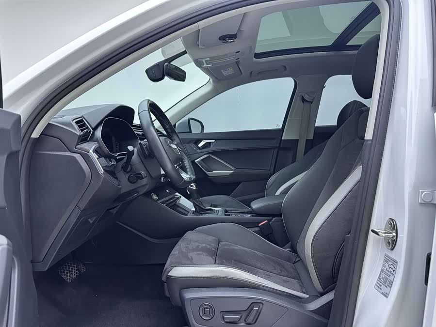 Audi Q3 2023 #18 Audi Q3 2023 car image #18