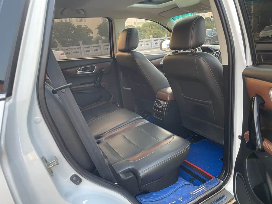 SWM X7 2018 imagen de coche #18