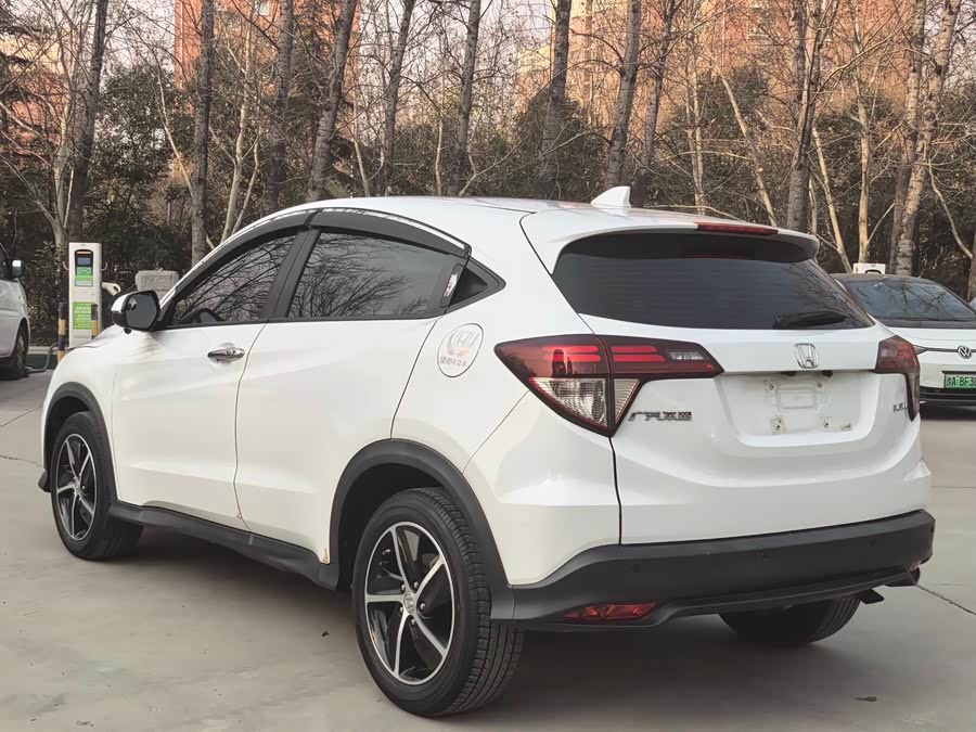 Honda VEZEL 2022 #18 Honda VEZEL 2022 car image #18