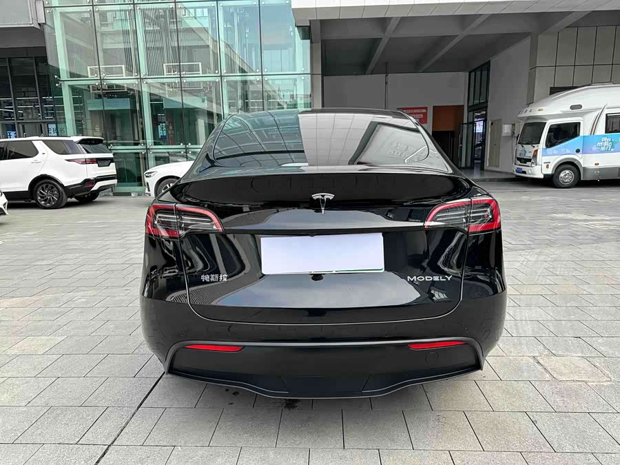 特斯拉 Model Y 2023 汽车图片 #18