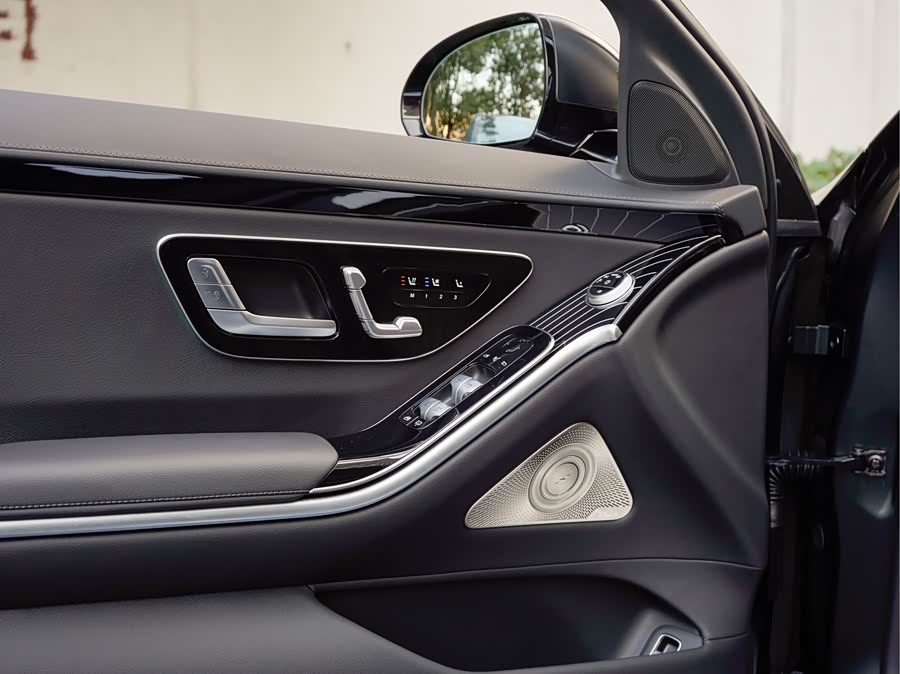 Mercedes-Benz S Class 2024 immagine di auto #18