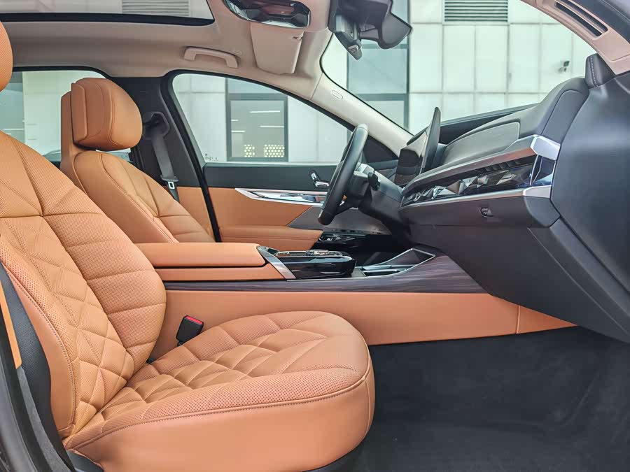 BMW i7 2024 изображение автомобиля #18