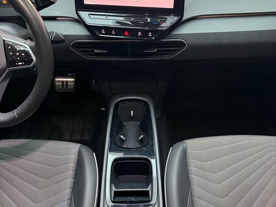 Volkswagen ID.3 2024 car image #18