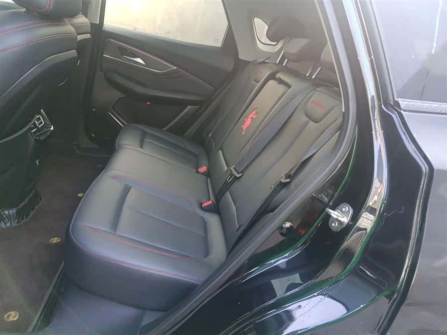 Forthing T5 EVO 2021 car image #18