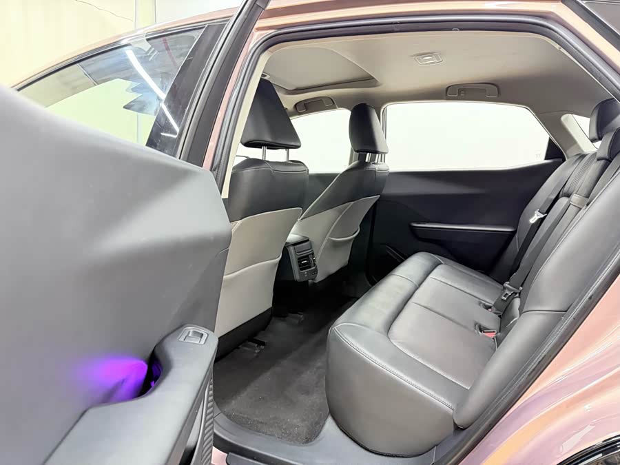 Toyota bZ3 2023 immagine di auto #18