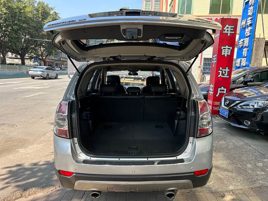 Chevrolet Captiva (Imported) 2011 car image #18