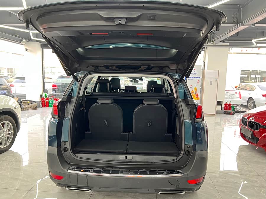 Peugeot 5008 2018 #18 Peugeot 5008 2018 car image #18