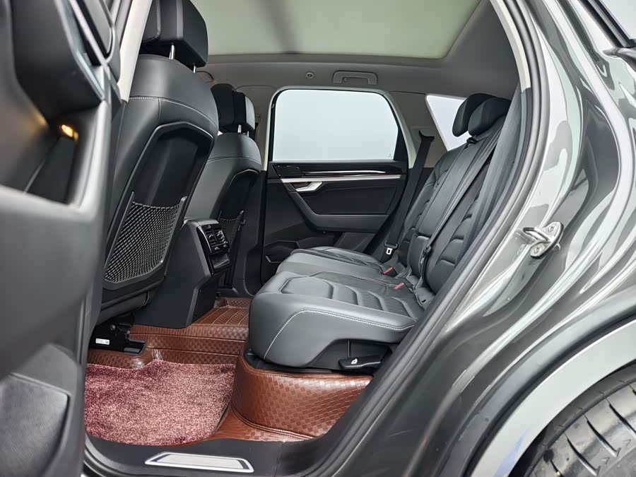 Volkswagen Touareg 2020 immagine di auto #18