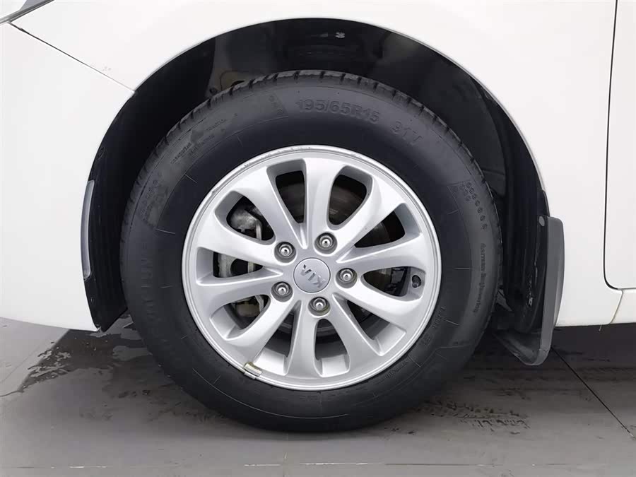 Kia K3 2016 car image #18