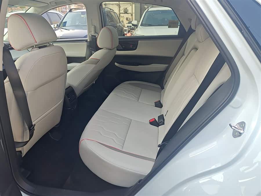 Honda e:NS2 2025 #18 Honda e:NS2 2025 car image #18