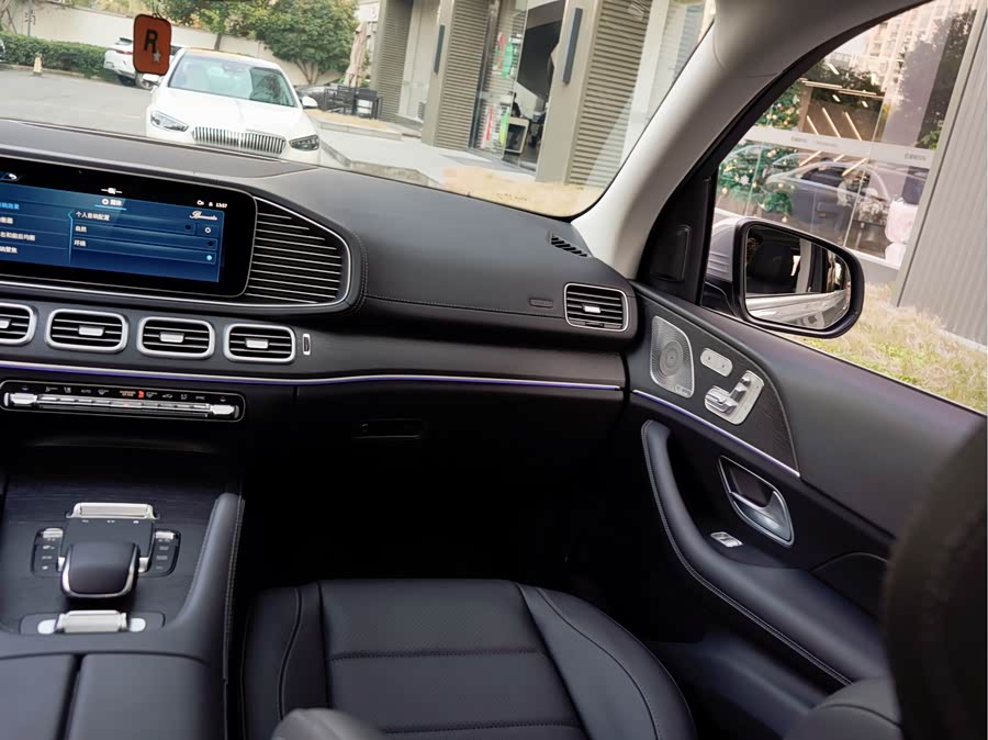 Mercedes-Benz GLE Class 2023 #18 Mercedes-Benz GLE Class 2023 car image #18