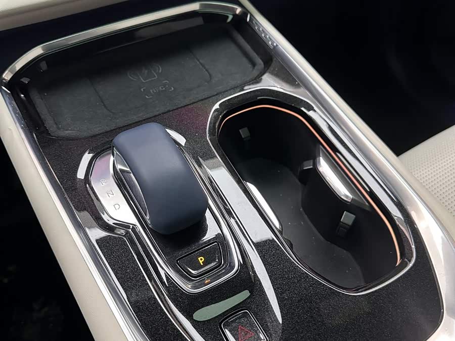 Zeekr 009 2025 imagem de carro #18