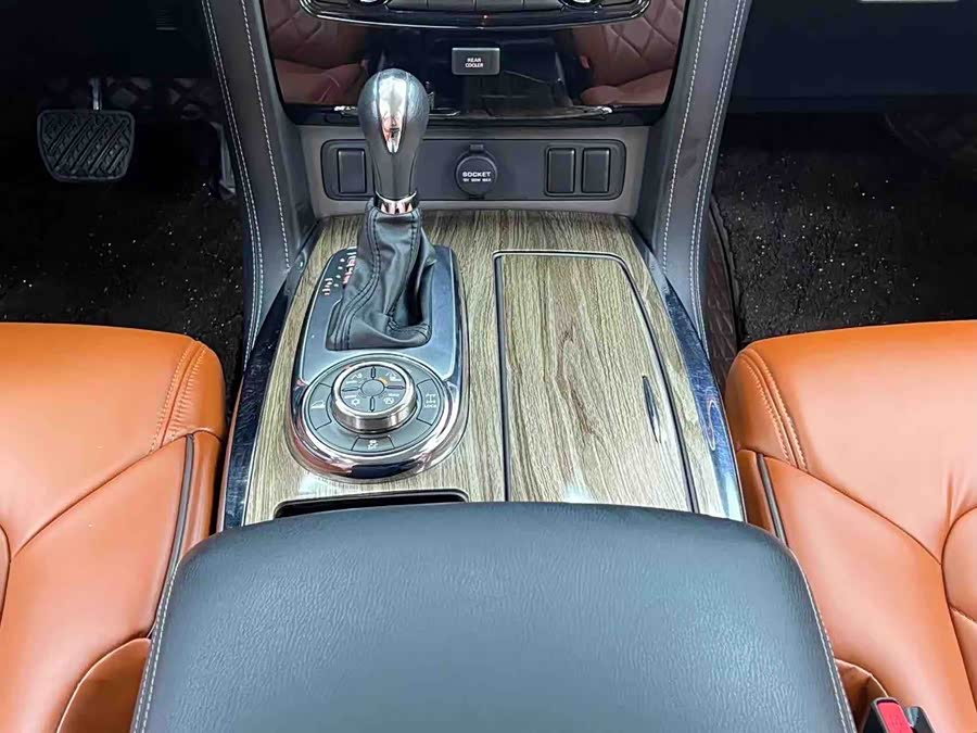 日产 途乐 2019 汽车图片 #18