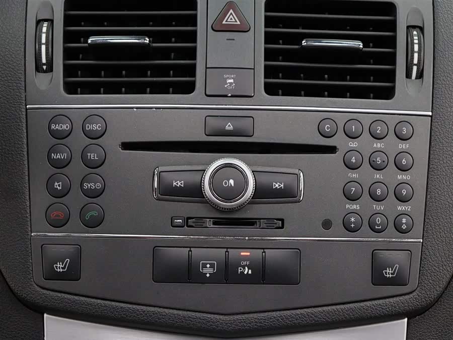 Mercedes-Benz C AMG 2010 immagine di auto #18