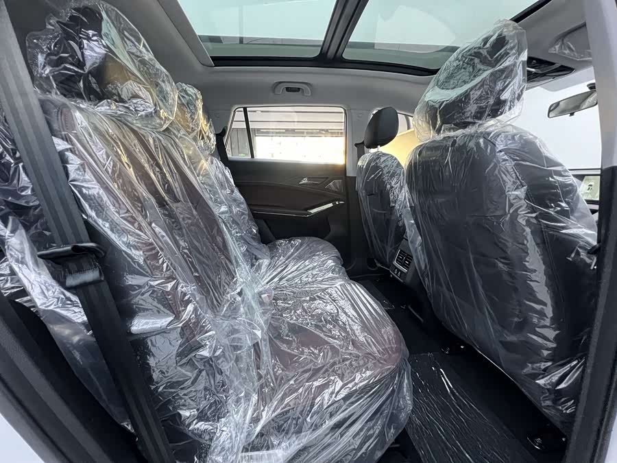 JAC X8 PLUS #18 JAC X8 PLUS صورة سيارة #18