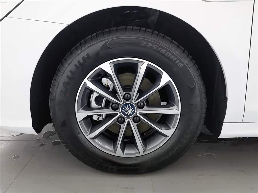 BYD Qin Plus 2025 صورة سيارة #18