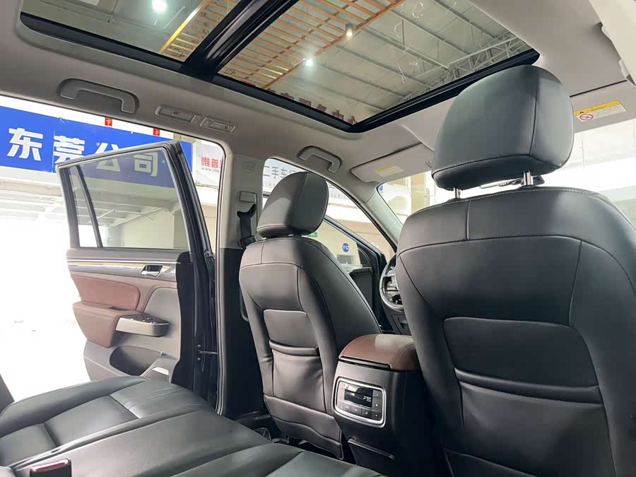 GAC Trumpchi GS8 2017 #18 GAC Trumpchi GS8 2017 car image #18