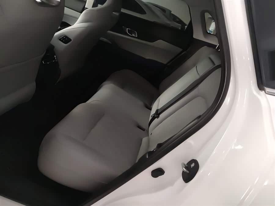 Changan UNI-K iDD 2022 car image #18