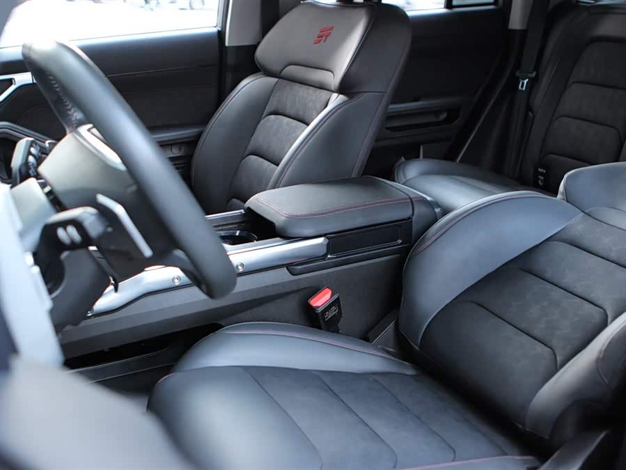 Jetour Traveller 2024 car image #18