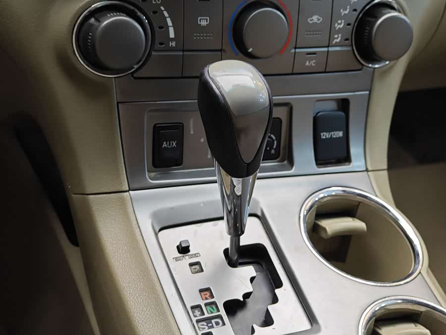 Toyota Highlander 2011 car image #18