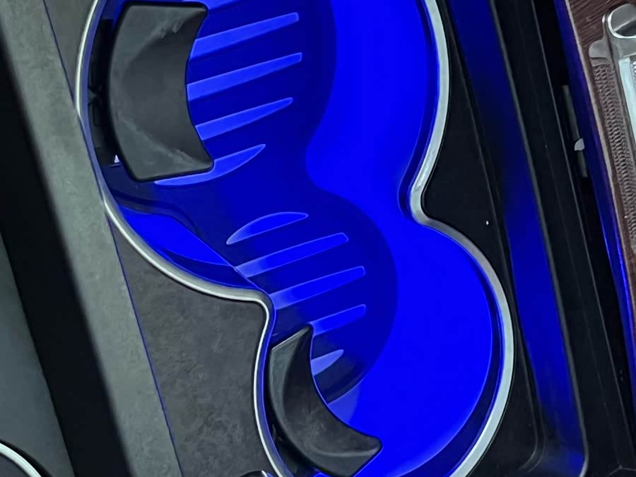 Mercedes-Benz GLS Class 2024 car image #18