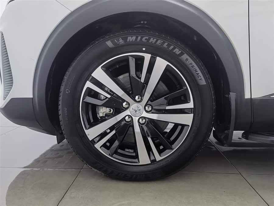Peugeot 5008 2024 car image #18