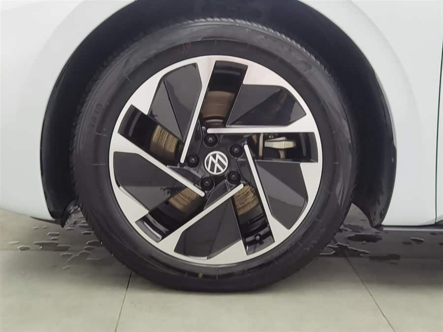 Volkswagen ID.3 2023 immagine di auto #18