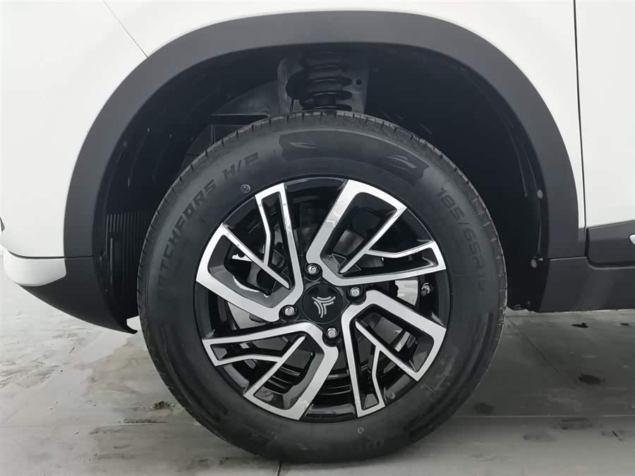 哪吒汽车 哪吒N01 2020 #18 哪吒汽车 哪吒N01 2020 汽车图片 #18