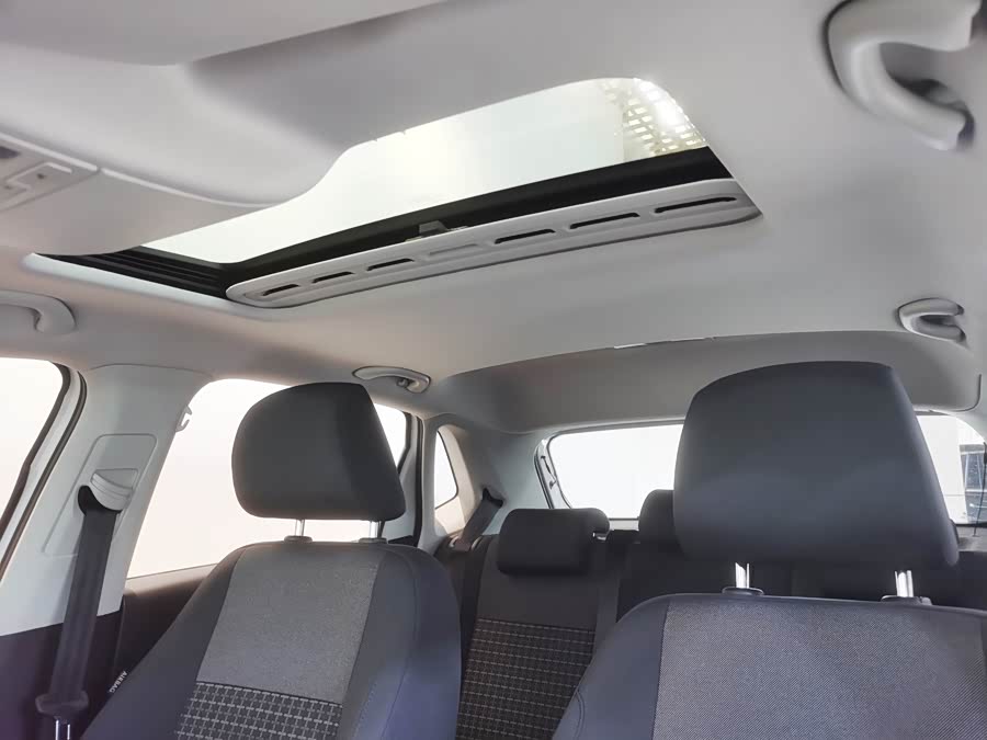 Volkswagen Polo 2019 immagine di auto #18