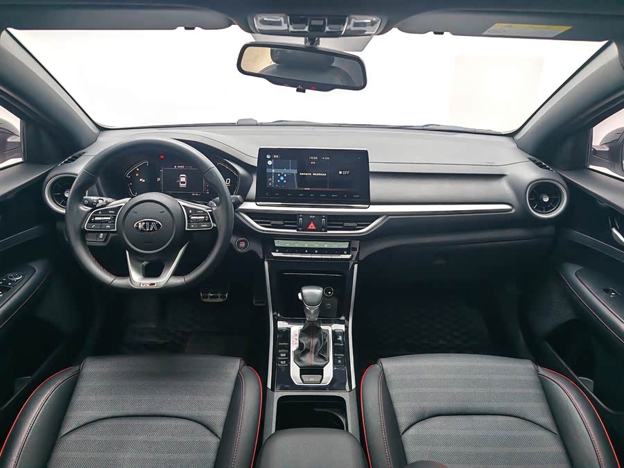Kia K3 2020 car image #18