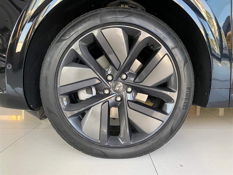 Li L6 2024 صورة سيارة #18