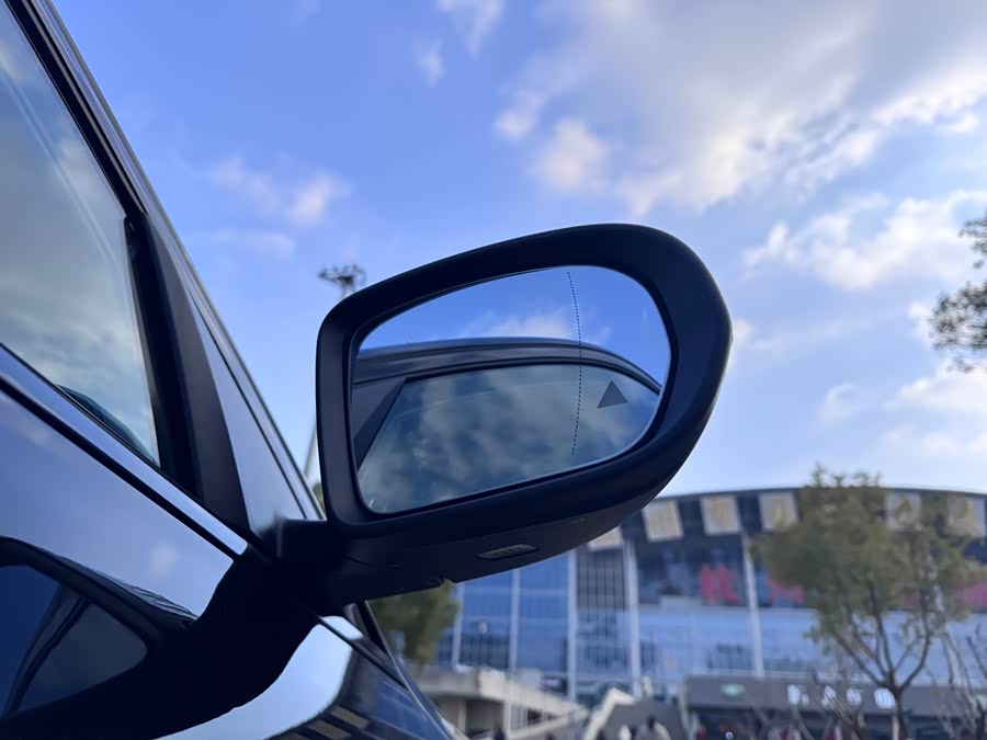 Mercedes-Benz C AMG 2022 immagine di auto #18