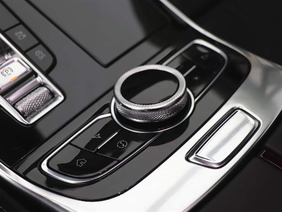 HongQi H9 2020 car image #18