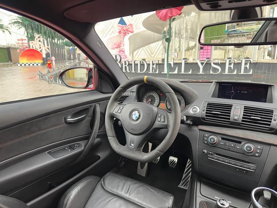 BMW 1 Series M 2012 car image #18