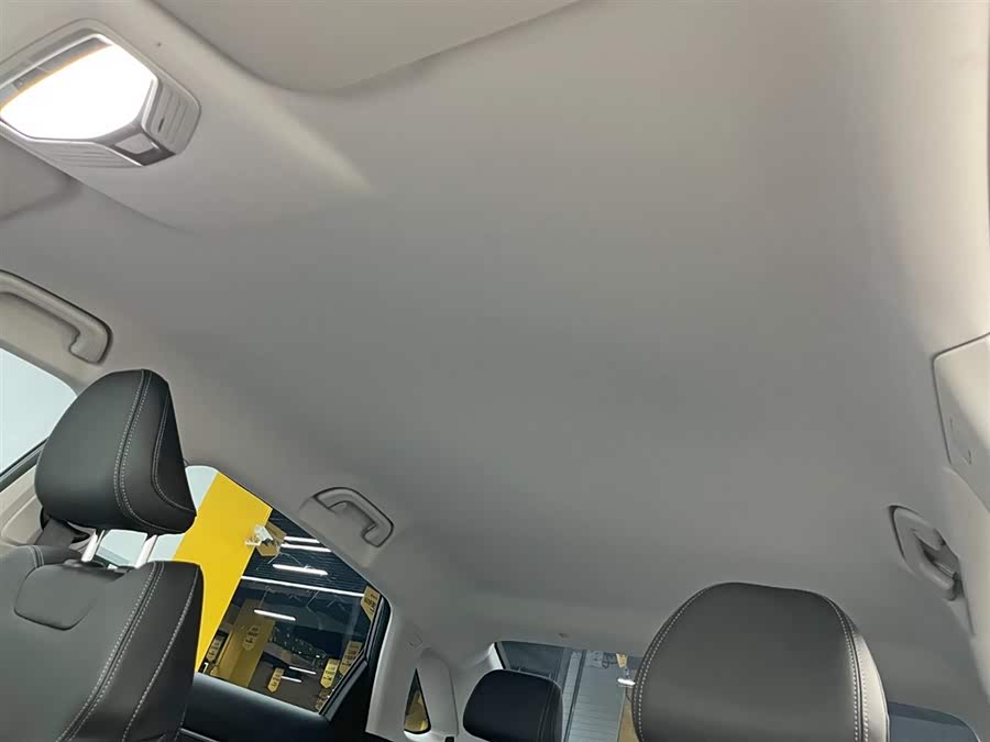 GEELY Emgrand 2025 car image #18