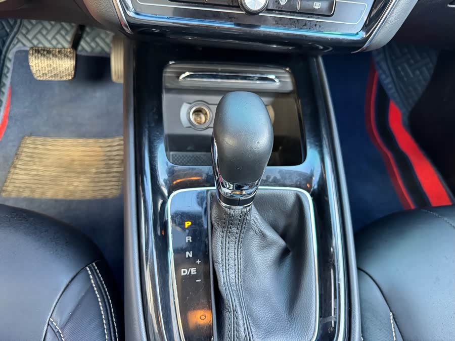 Roewe i5 2020 car image #18