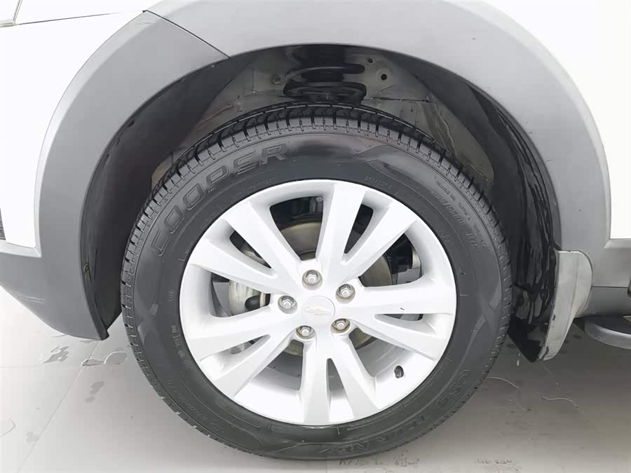 Chevrolet Captiva 2014 car image #18