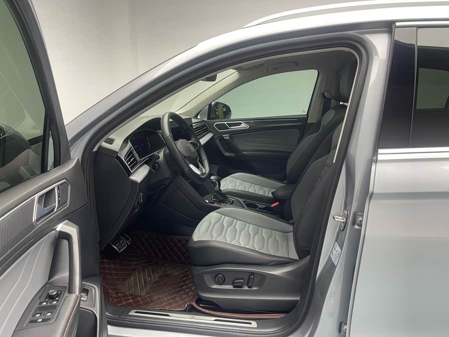 Volkswagen Tiguan X 2021 car image #18