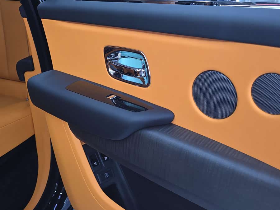 Rolls-Royce car image #18