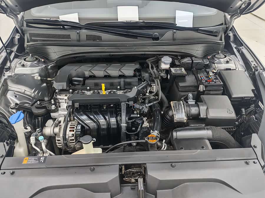 Kia K3 2023 car image #18