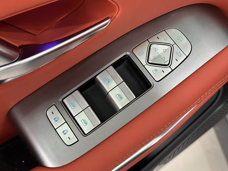 BYD Tang L 2025 #18 BYD Tang L 2025 immagine di auto #18