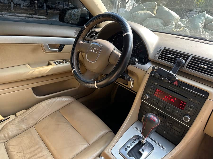 Audi A4 2008 immagine di auto #18