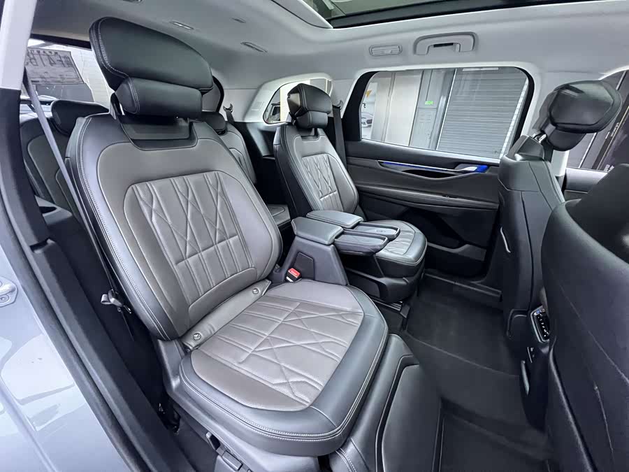 Ford Edge 2024 car image #18