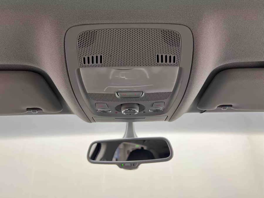 Audi Q5 2018 car image #18