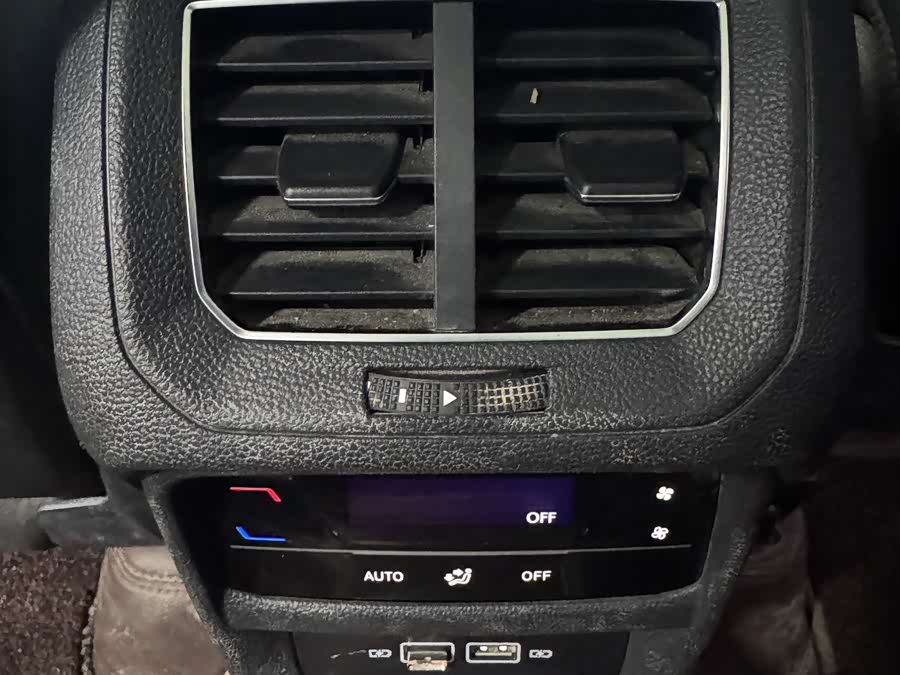 Volkswagen Tayron 2023 immagine di auto #18