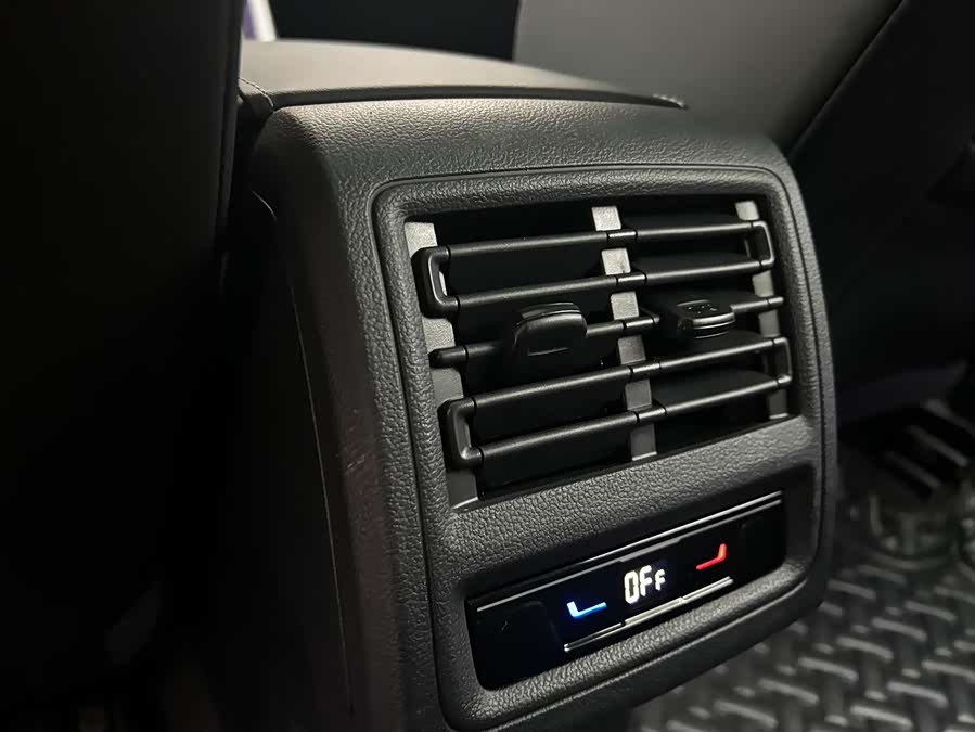 Volkswagen Golf 2021 #18 Volkswagen Golf 2021 car image #18