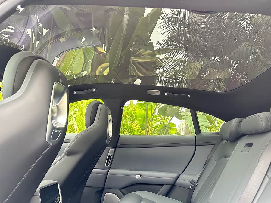 小米汽车 小米YU7 2025 汽车图片 #18