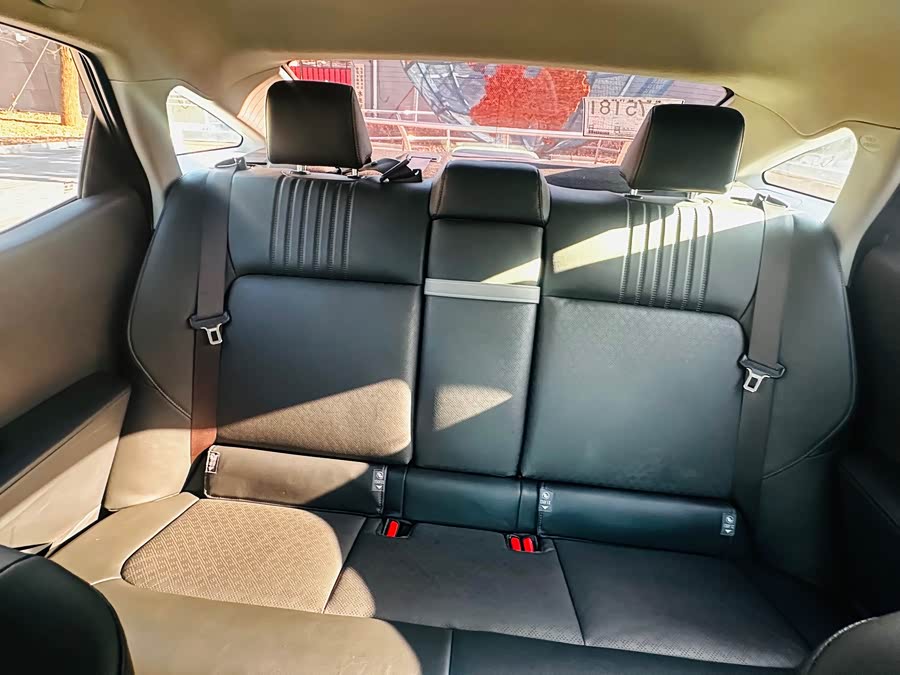 Toyota bZ3 2023 immagine di auto #18